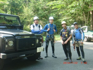 出発前の駐車場にて カメラマン太田