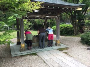 登山口にあった常宮神社は由緒ある神社のようです。山行のお礼をして帰りました。