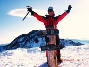 阿弥陀岳山頂です。後は赤岳です。今は集合写真が無いので取り会えず私の写真を載せました。５名で登頂してます。